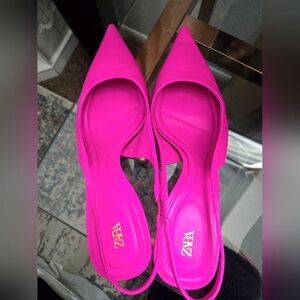 Zara Fuschia Slingback Kitten Heels - Size 39 (US 8)